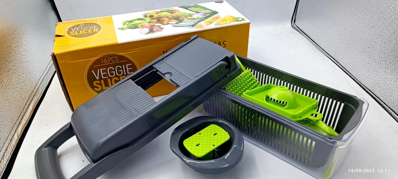 Ultimate 12-in-1 Vegetable Chopper & Slicer Set – Professional Onion Chopper with Container, Mandoline Slicer, Grater & Bonus Peeler – Multi-Blade Kitchen Tool for Fast Meal Prep (UAE Edition)